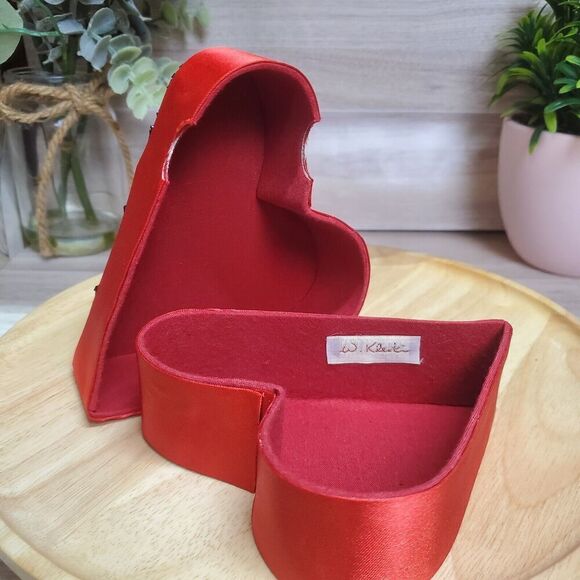 NEW Vintage Katherine Collection Gift Box Beaded Heart Valentine’s Day Med. BOX - Picture 5 of 8